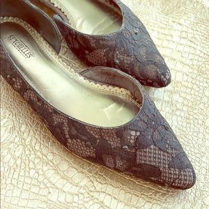 Lovely Lace Seychelles Flats